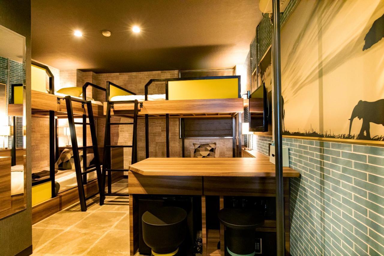 Under Railway Hotel Akihabara Tokyo Exterior photo